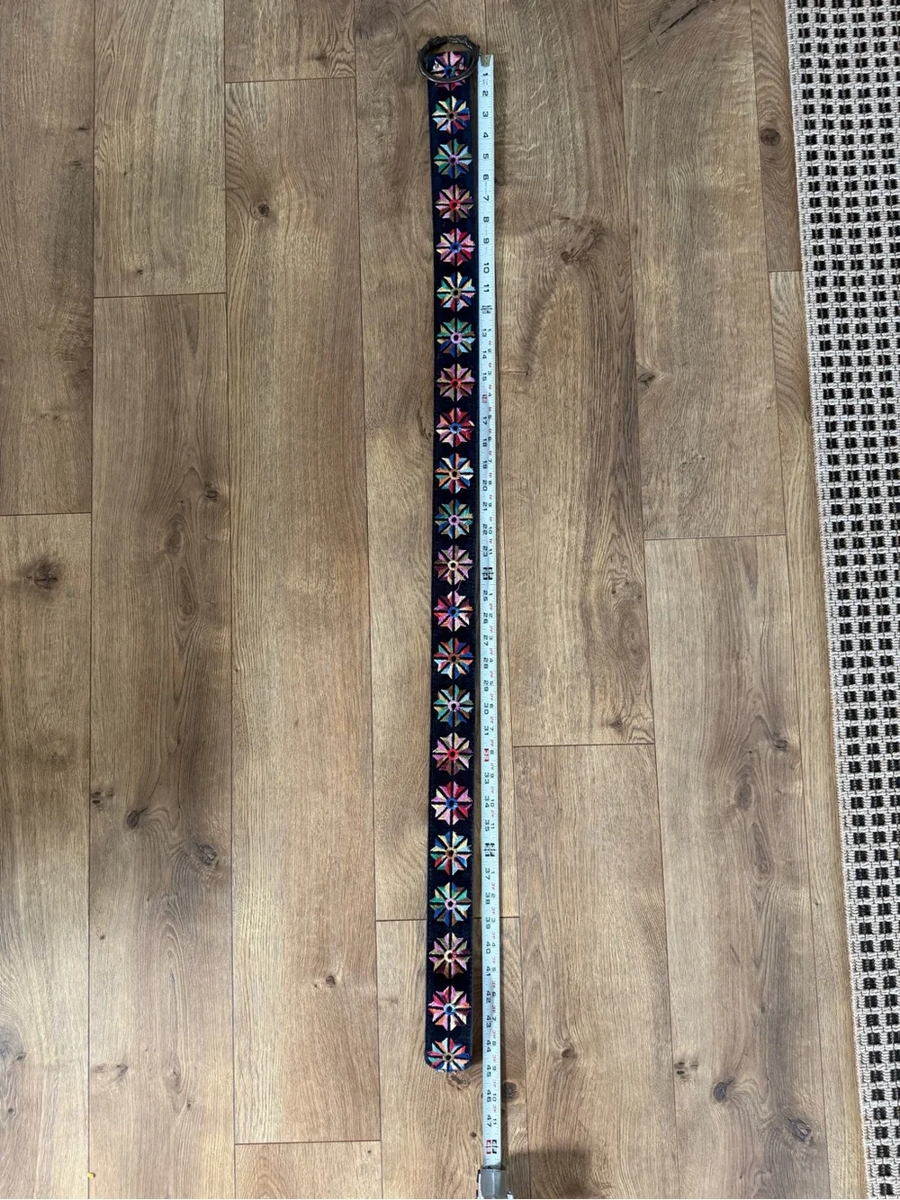 Vintage 1960s/70s Bechelli velvet and embroidered belt- wolf heads buckle #boho